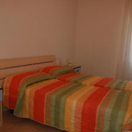 Apartament Jolly Family *